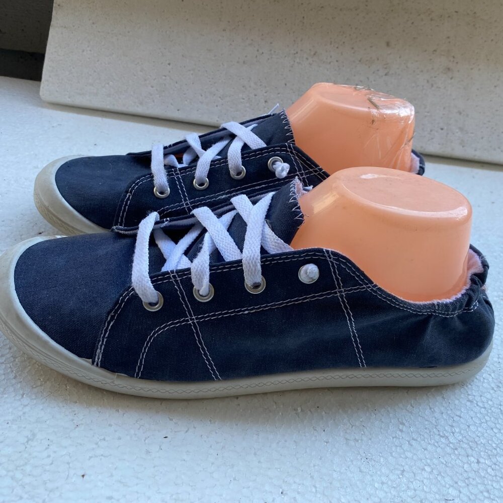 Time and Tru Women’s Blue Scrunch Back Sneaker Memory Foam Canvas Shoes Size 10 - Picture 5 of 14